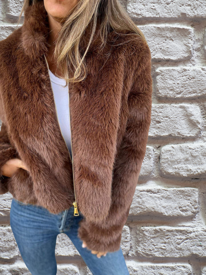 Giacca Corta da Donna in Peluche con Zip