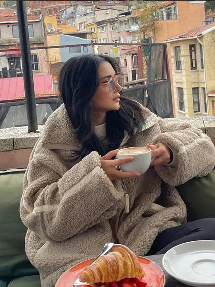 Giacca Teddy Oversize da Donna con Zip - Marrone Caffè